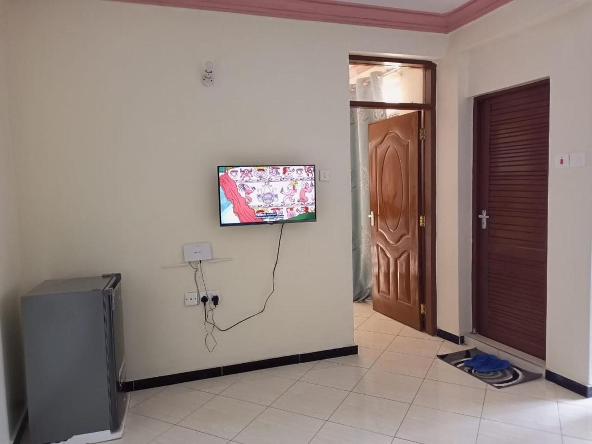 Lovely 1 Bedroom In Bamburi With Reliable Wifi Mombasa Bagian luar foto