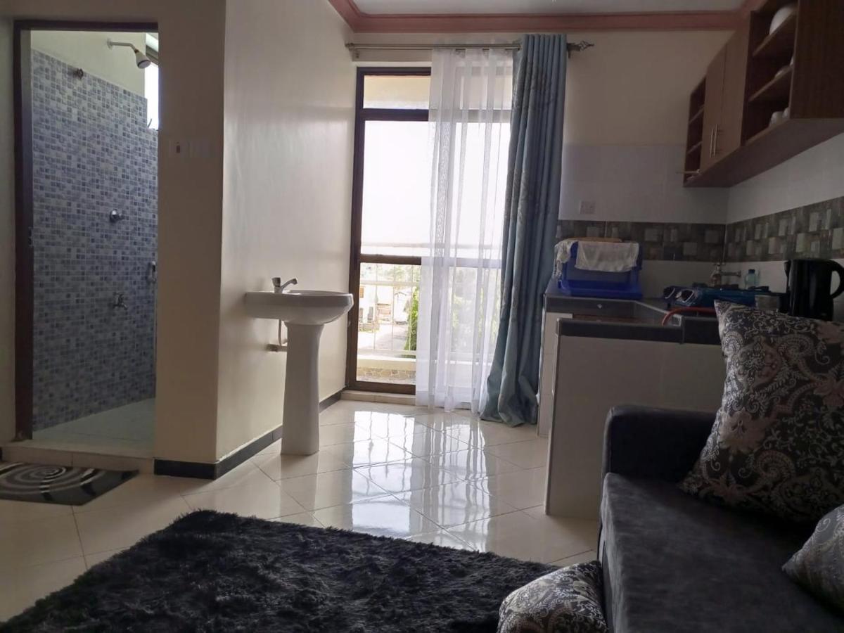 Lovely 1 Bedroom In Bamburi With Reliable Wifi Mombasa Bagian luar foto